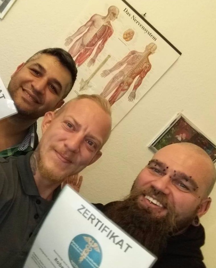 Piercer werden - Piercing Ausbildung - Piercen Lernen - Bodymodification Kurs und Seminar modsbyben Piercer werden - Piercing Ausbildung - Piercen Lernen - Bodymodification Kurs und Seminar modsbyben
