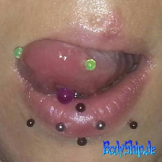 Snake Eyes Zunge Labrets Lane und Eskimo  - Dozent Ben Lucht -professionell bodymodification und piercen-lernen
