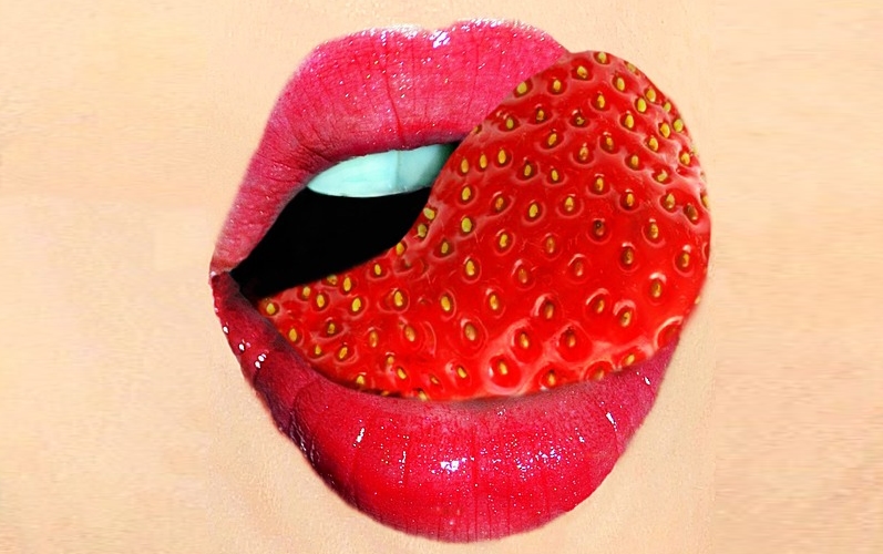 Tongue Split - Zungenspaltung Erdbeerzunge - Cutting, Implantate, Beadings Zungenspaltung sowie Piercing Ausbildung, Piercer werden, Piercing Kurs, Piercer Seminar und Bodymods lernen auf piercen-lernen.de #modsbyben 